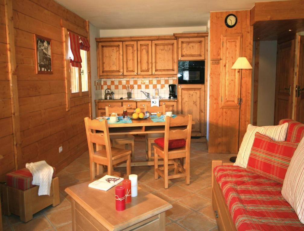 Lagrange Vacances Le Hameau Du Rocher Blanc Serre Chevalier Quarto foto